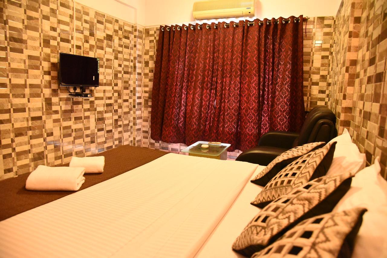 The Sky Inn Navi Mumbai Buitenkant foto